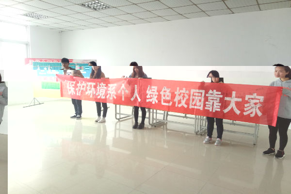 1489971239981167.jpg 簽字活動2.jpg